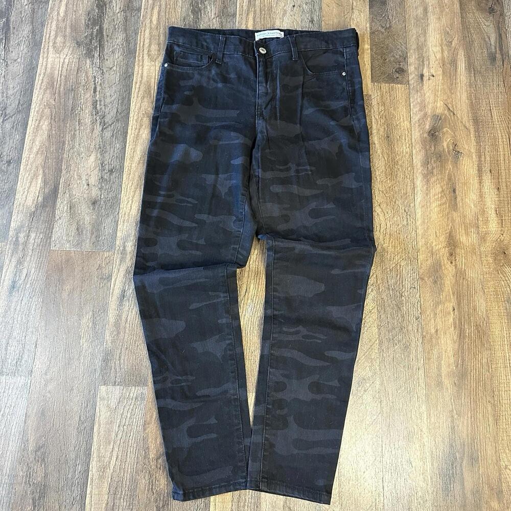 Social Standard by Sanctuary Women’s Ankle Skinny Black Camo Jeans Size 8